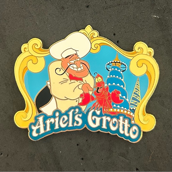 Disney DLR Dining Chef Series #2 Ariel's Grotto Chef Louis and Sebastian Pin - Picture 1 of 3